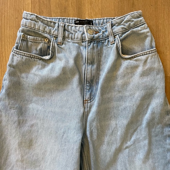 ASOS Wide Leg High Waisted Ripped Denim Jeans Light wash size 26 - Picture 3 of 5